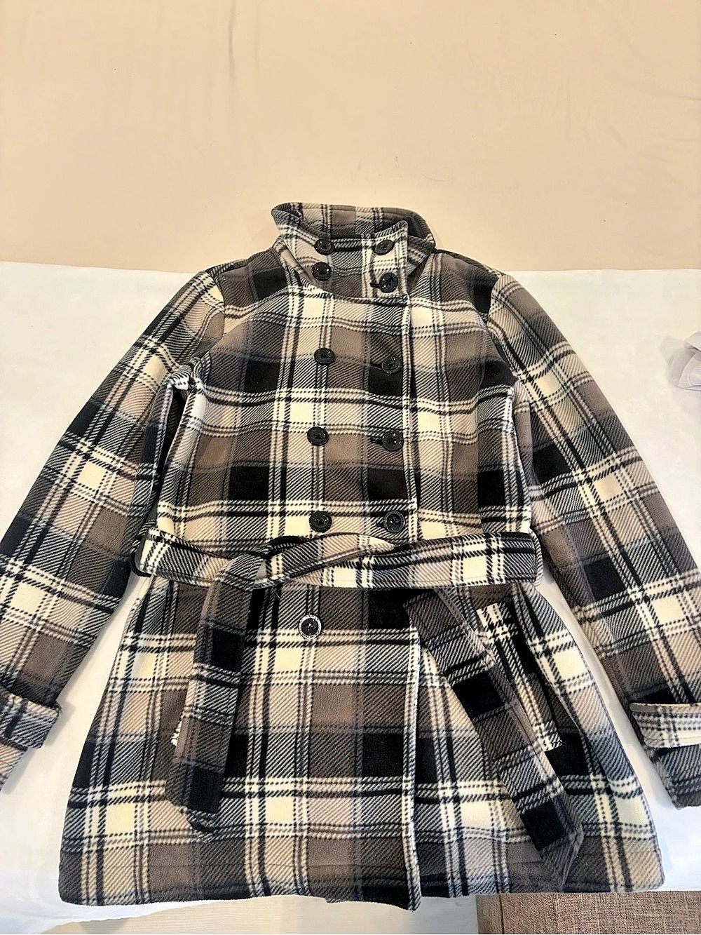 Ike Behar Plaid Belted Pea Coat in Black & Gray Size Medium